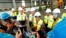 Hingga 20 November 2025, Petrokimia Gresik menyiapkan 299.369 ton stok pupuk bersubsidi nasional. Komisi VII DPR RI memastikan dukungan harga gas $6.5/MBBTU.